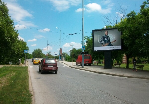 16. bul. H.Dimitar / ul. Kitka - in front of roundabout