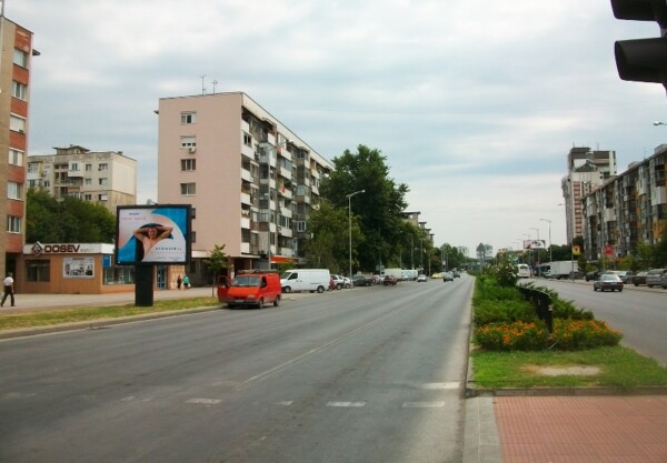 20-2. bul. Bulgaria / bul. V. Aprilov_towards Plovdiv Fair