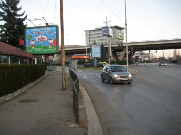 35-2. Druzhba - bul. Bruksel / bul. Iskarsko shose_towards Business center Evropa