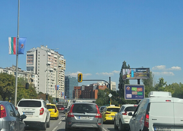MB 23. Mladost 1A - bul. Al. Malinov / ul. Ana Ahmatova