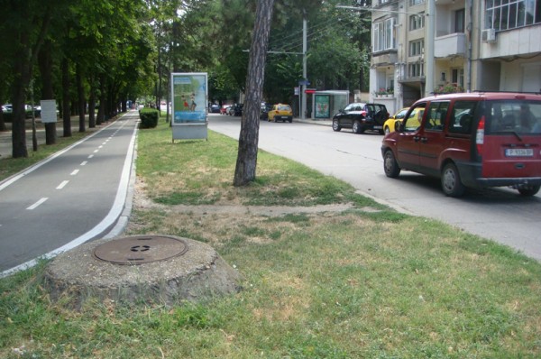 1-1. bul. Ferdinand – pedestrian alley to Riga Hotel_towards Halite