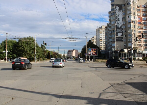 148. Lyulin - bul. Dzh. Neru / bul. P. Vladigerov - crossroad central Market Lyulin