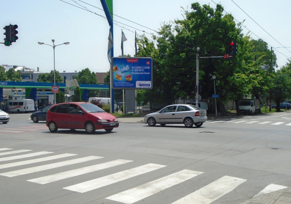 1. bul. Slavyanski / ul. Ruski – in front of OMV_towards Burgas