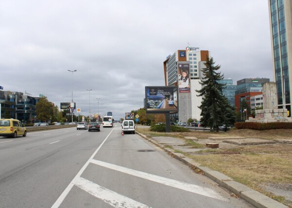 158. bul. Tsarigradsko Shose / bul. Bruxel – crossroad to Mladost District