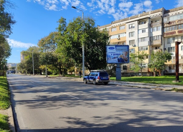 20. бул. Цар Освободител - след бул. Хр. Ботев, преди Центр.гара, Автогара