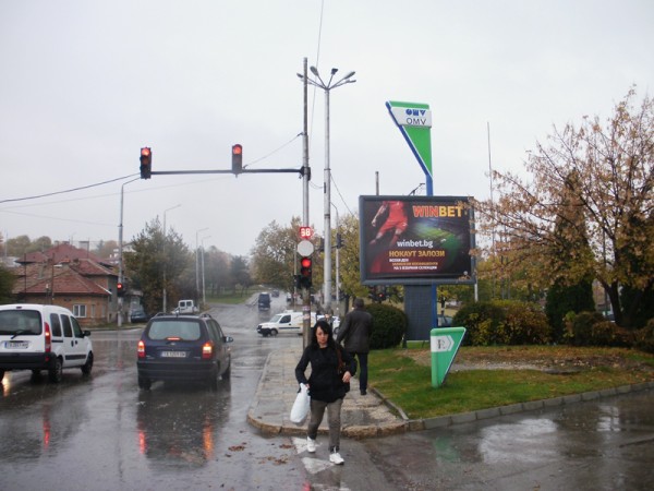 3-1. Gotse Delchev Str. / Rusia Blvd._towards Dobrudja Blvd.