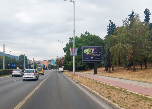 М-529. bul. Bulgaria – before crossroad bul. Akad. Ivan Geshov