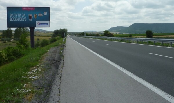 68-2. АМ Hemus,Varna - Shumen -  365+673 km - left_towards Varna