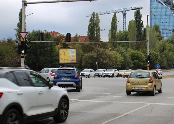 154. bul. G.M. Dimitrov – before crossroad FIB, OMV -