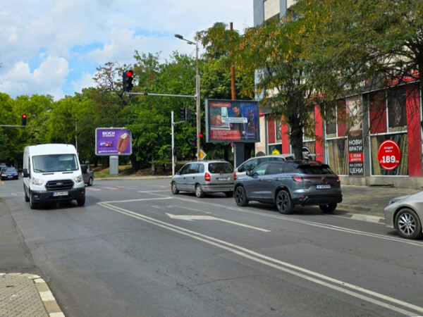 17-1. bul. Slavyanski / ul. Ruski - crossroad OMV_towards Kaufland