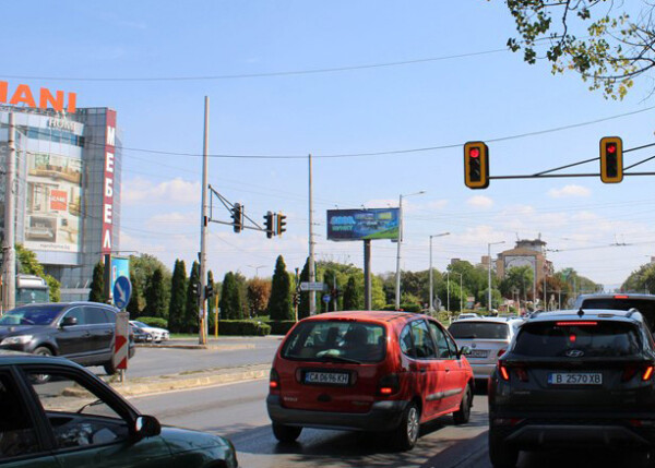 MB 47. Slivnitsa Blvd.- ORION, in front of SHOWROOM ZONА -
