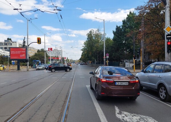 М-141. bul. Shipchenski prohod - junction near EKO -
