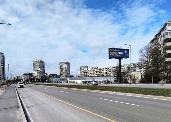 MB 80 Todor Kableshkov Blvd. - before ul. Louis Ayer ., LIDL