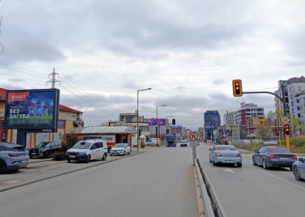 Scroller Billboards 9 m² : Sofia : 131. bul. Dragan Tsankov – crossroad Interpred -