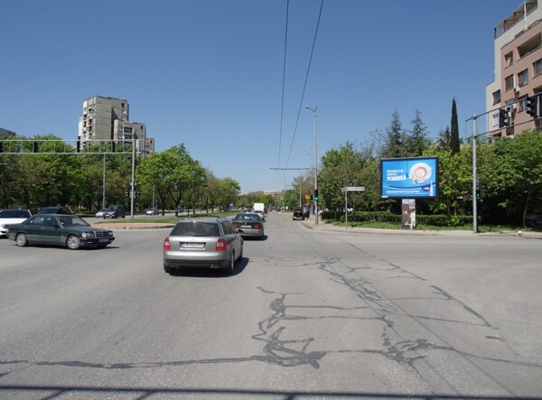 34. бул. Освобождение  ул. Съединение