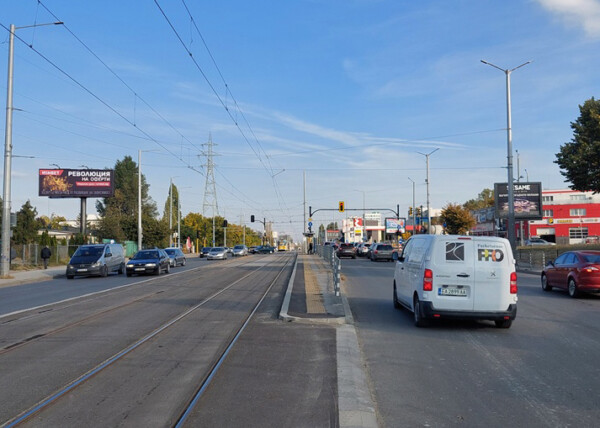MB 26. бул. Шипченски проход / бул. Асен Йорданов - к-ще Червено знаме, с/у Лукойл -