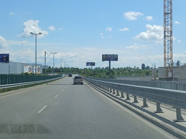 MB 41. бул. Брюксел - НОВА естакада към ТЕРМИНАЛ 2, пред Sofia Airport  Business Park