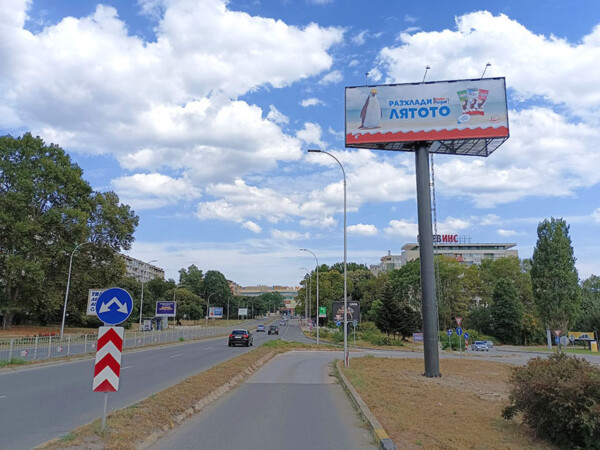 70a. бул. Владислав Варненчик - пред LIDL_посока София, МЕТРО