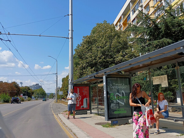 42-1. сп. Явор - бул. 8-ми Приморски полк, след бул. В. Левски - посока център
